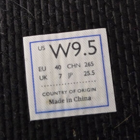 Rothys The Original Sneaker Size 9.5 Slip On Classic Knit Comfort Everyday - Picture 10 of 11